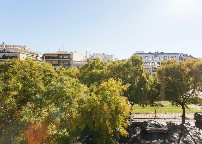 Private Central View Rooms In Shared Apartment Near To Acropolis Metro Station